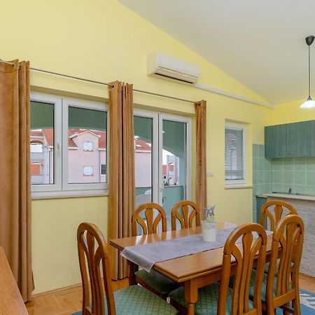 Apartments Jasna Novalja Bagian luar foto